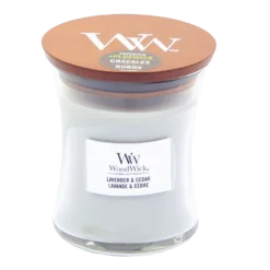 Woodwick Lavender & Cedar Medium Candle - Geurkaars